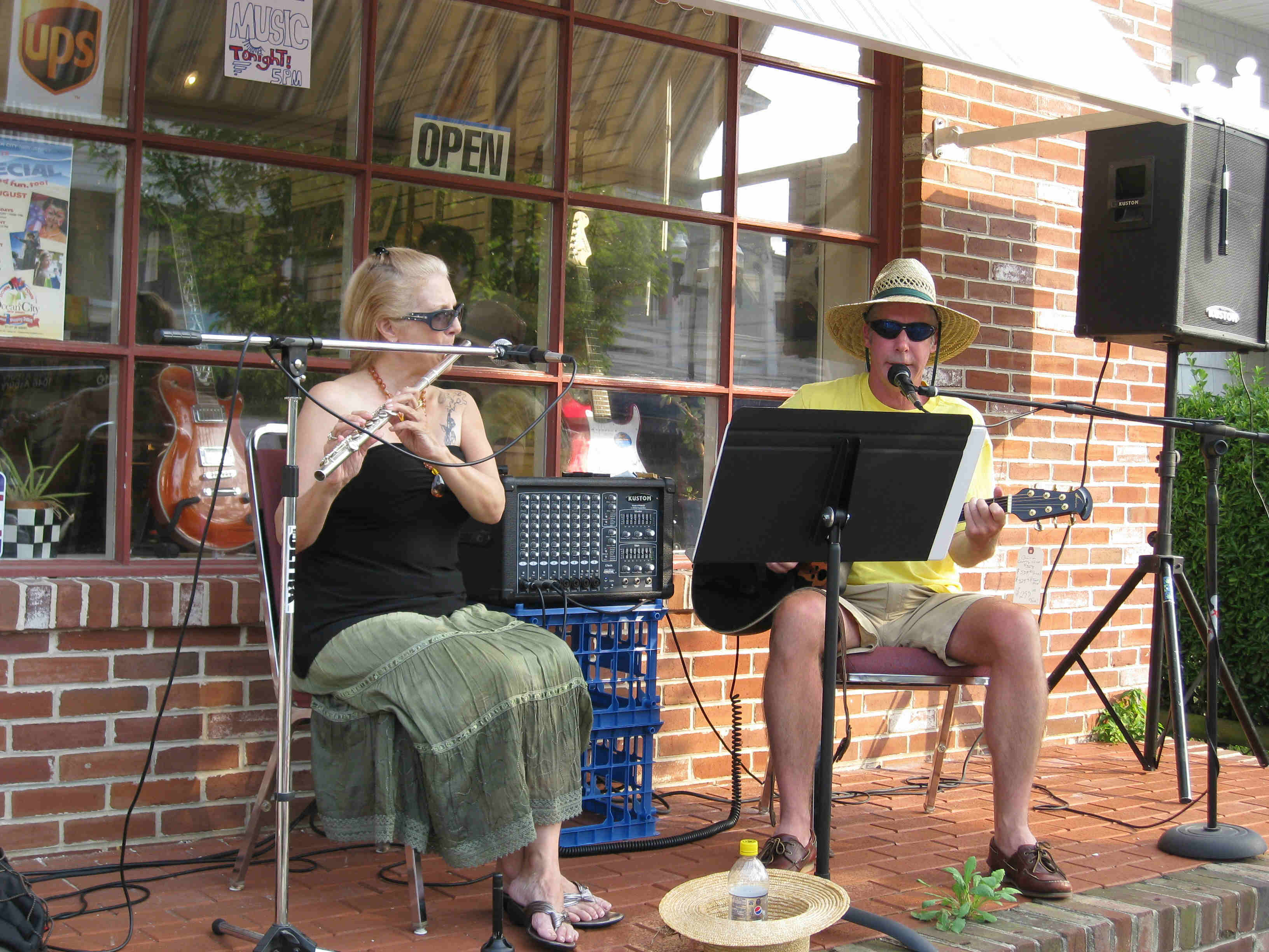 Geri Rizzo and Mr. Vague live at Grassroots Music Store, Ocean City, NJ  July 22, 2009